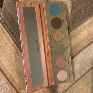 New Butter eyeshadow palette 🌟6 colors